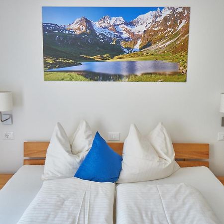 Privatpension Bergkristall San Martino In Passiria  Room photo