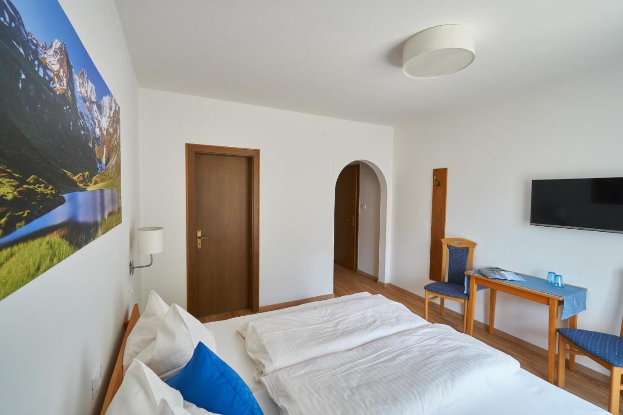 Privatpension Bergkristall San Martino In Passiria  Room photo